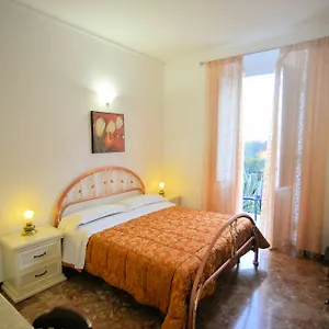 Agata 3*, Levanto Italië